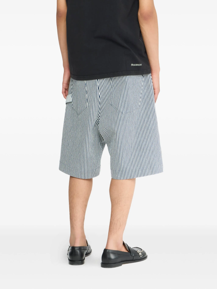 Contrast Embroidery T-Shirt