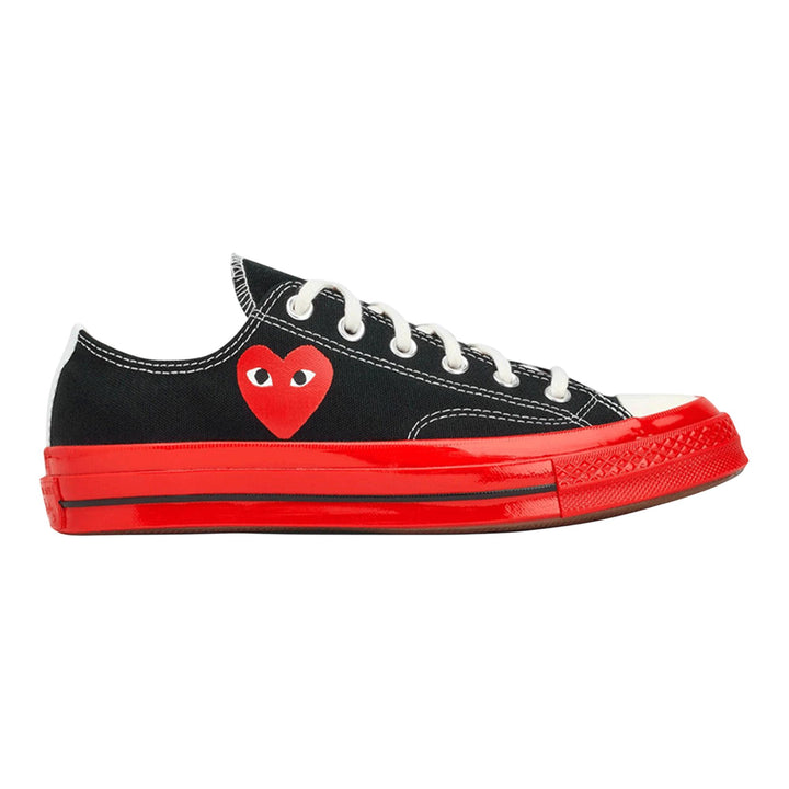Club21 - COMME des GARCONS PLAY CONVERSE - Converse Red Sole Low Top - SNEAKERS - Black
