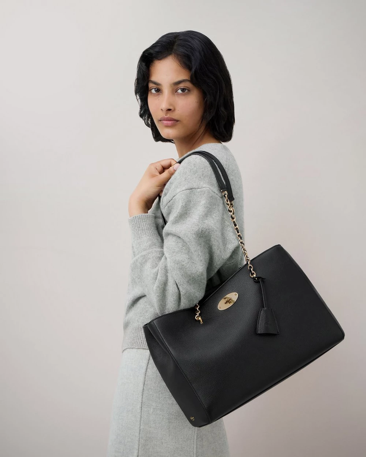 Lily Chain Tote Black Small Classic Grain