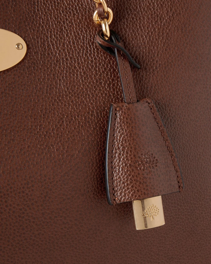 Lily Chain Tote Oak Two-Tone Small Classic Grain