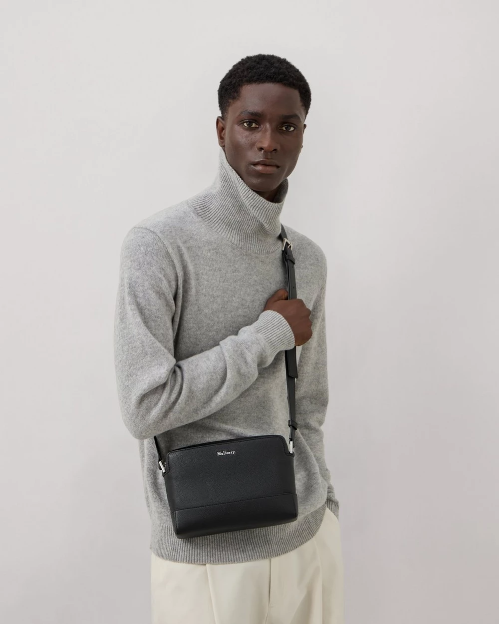 Small Farringdon Messenger Black Small Pebble Grain