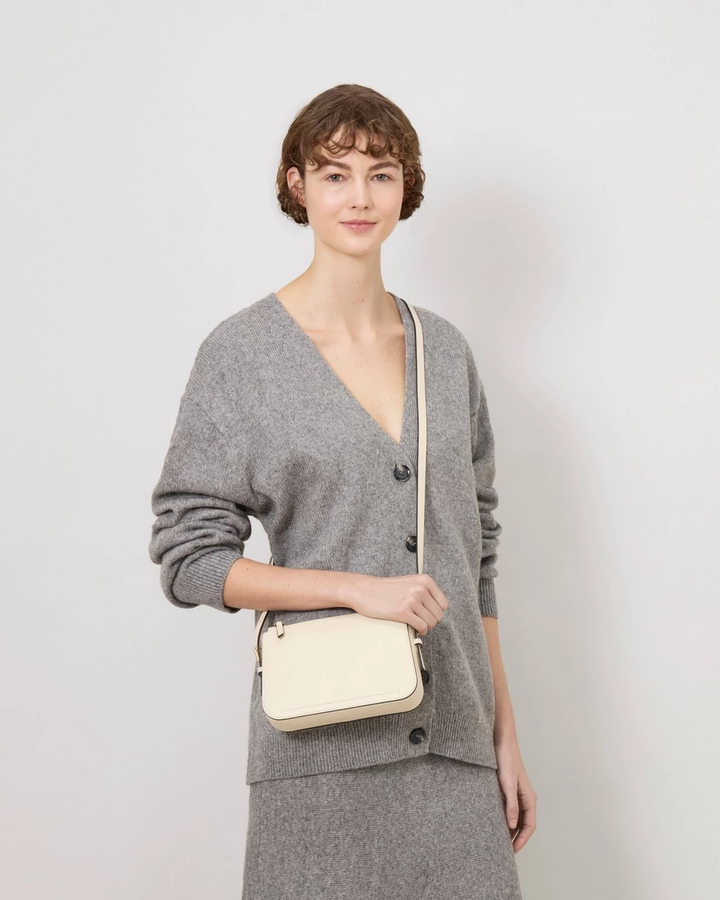 Clovelly Pouch Eggshell