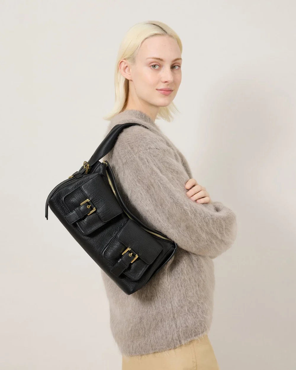 Maggie Shoulder Bag Black Natural Grain