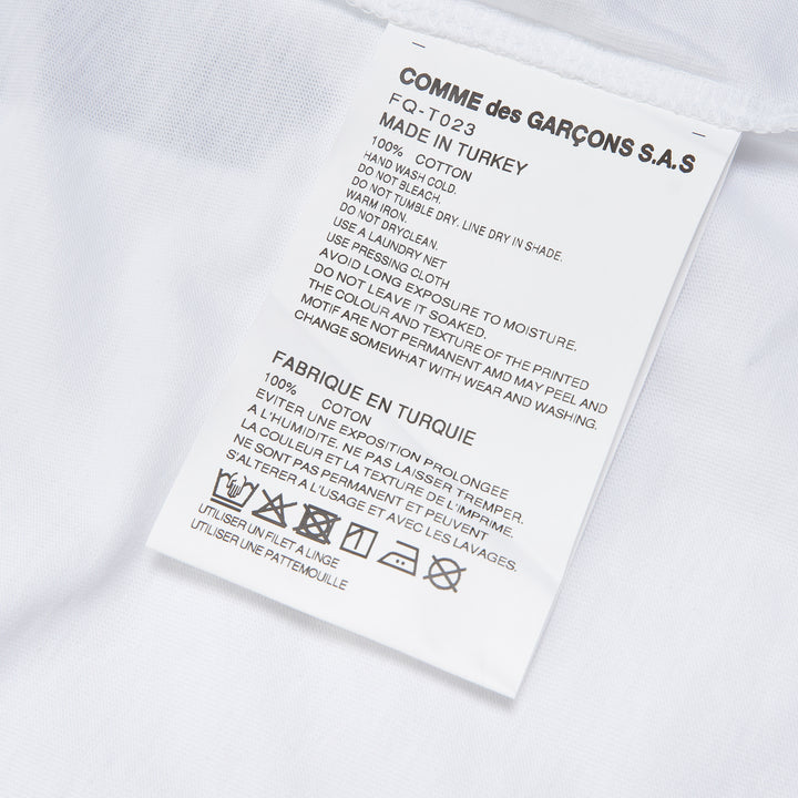 COMME des GARCONS SHIRT Graphic T-Shirt – Available at Club 21, Official Retailer in Singapore, Malaysia & Thailand with Global Shipping Online