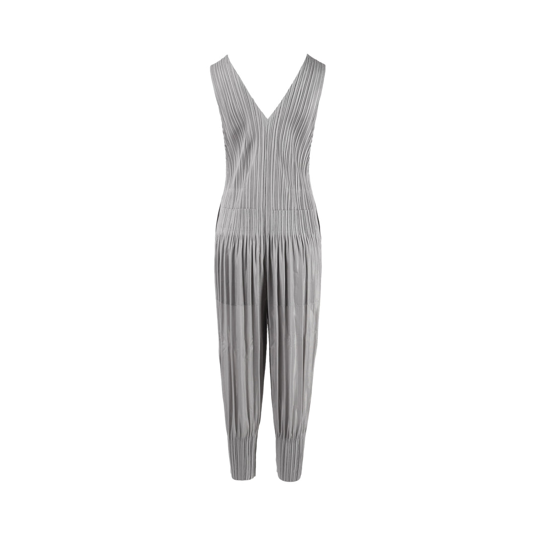 Fluffy Basics Pleated Jumpsuit