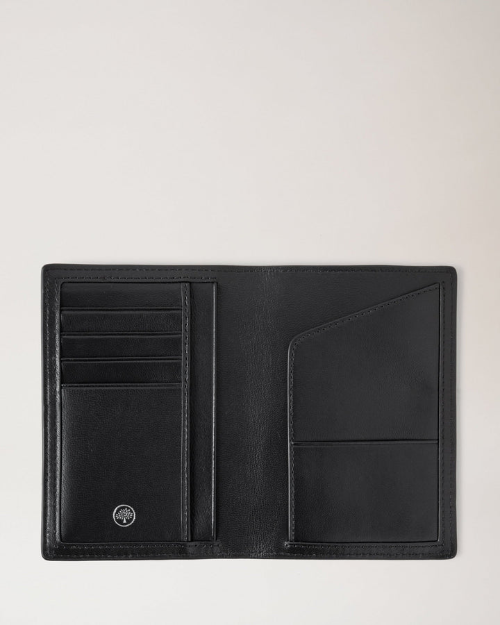 Passport Cover Black Small Classic Grain