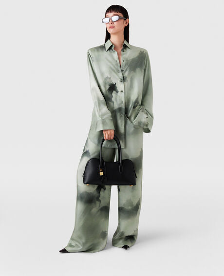 Ryder Horseback Shoulder Bag Embossed Grainy