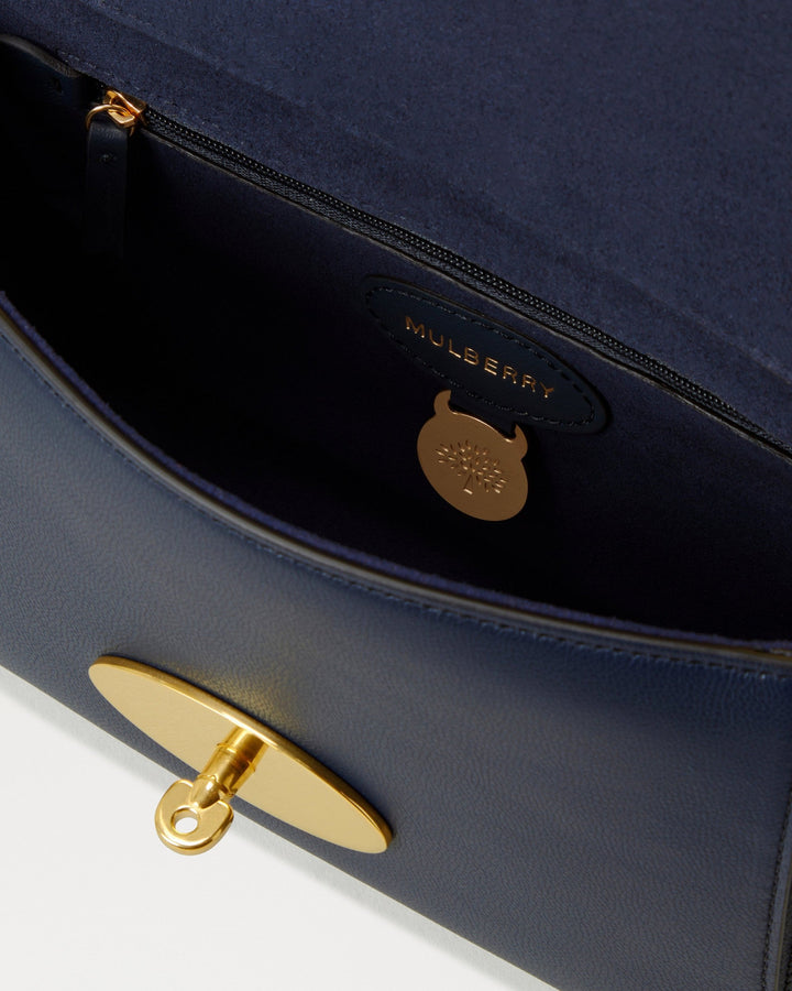 Lily Night Sky Micro Classic Grain