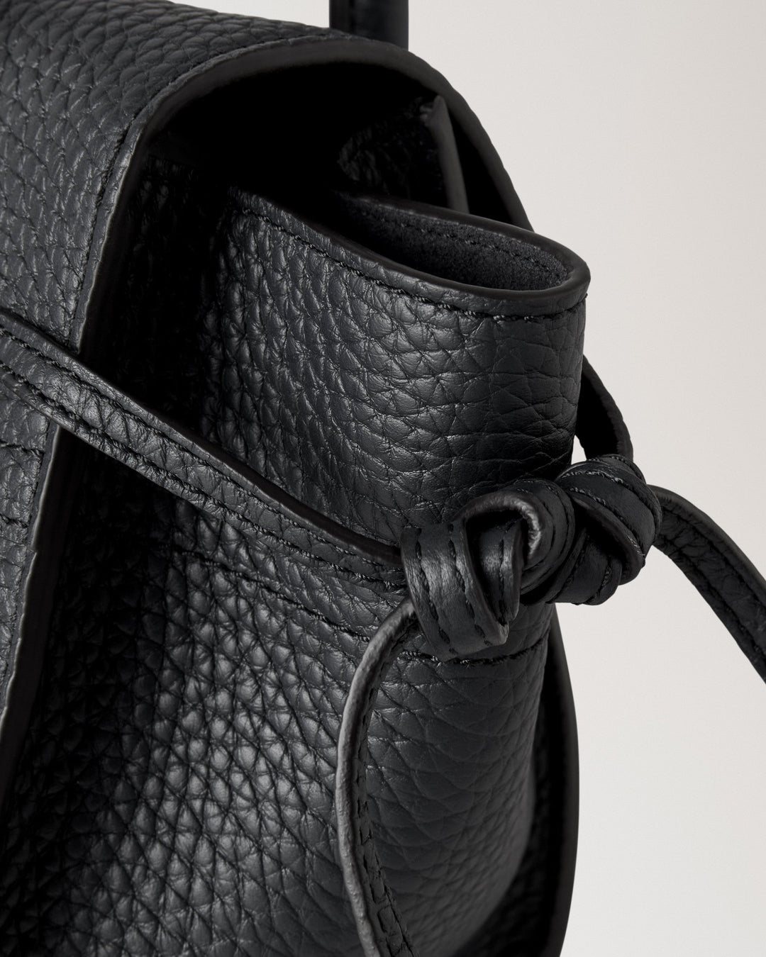 Mini Soft Bayswater Black Heavy Grain