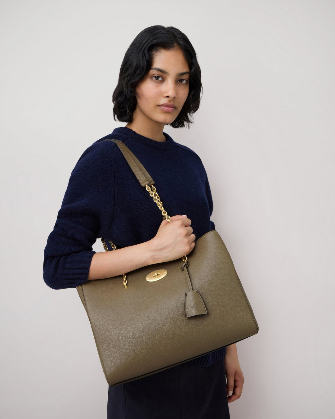Lily Chain Tote Linen Green Small Classic Grain