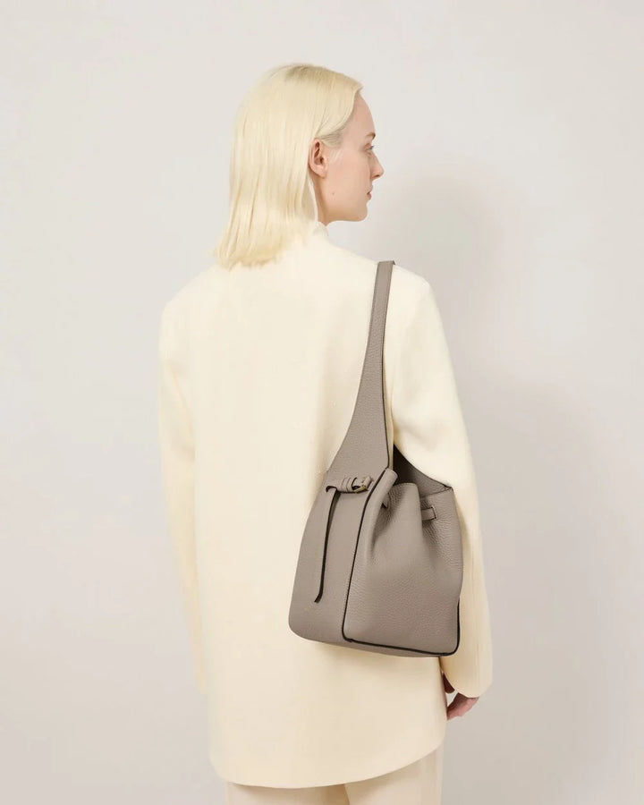 Small Lyra Bucket Cashmere Taupe Heavy Grain