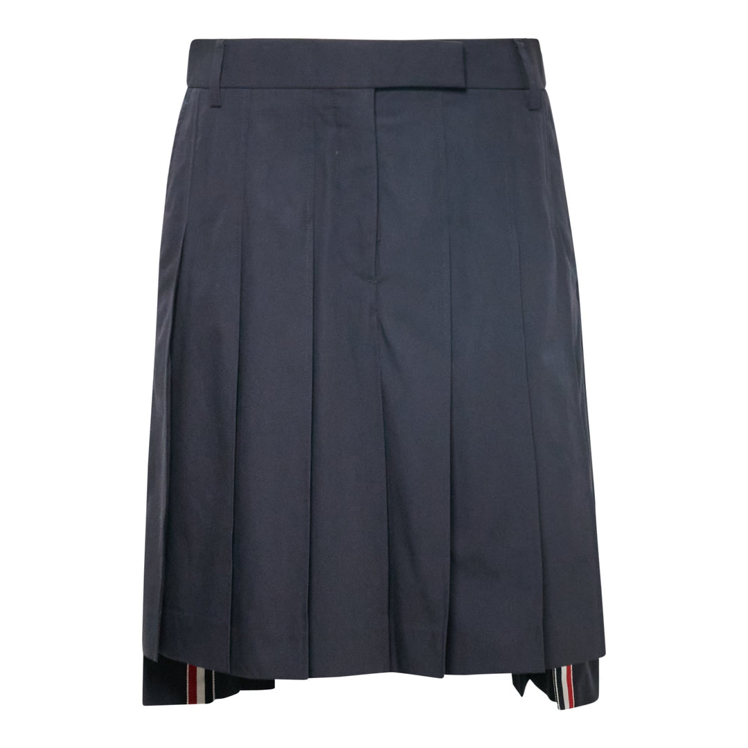 Bermuda Length Front Fly Pleat Skirt