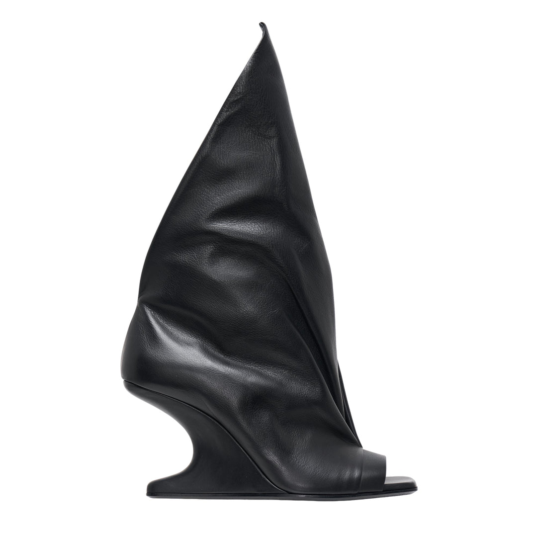 Cantilever 8 Strutter Sandal