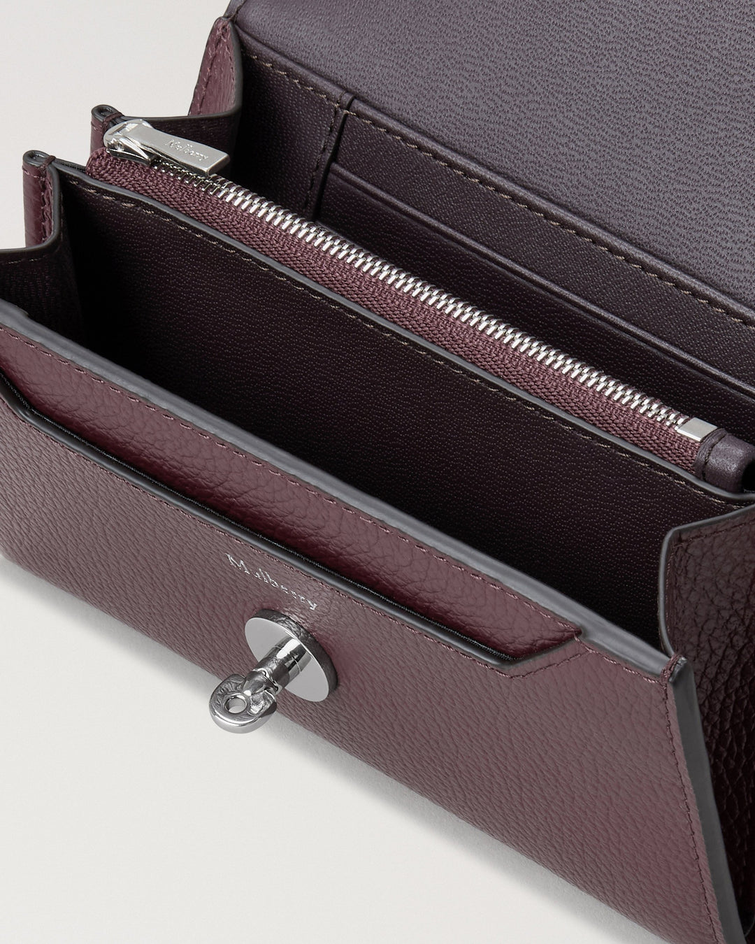 Mulberry Medium Darley Wallet – Available at Club 21, Official Retailer in Singapore, Malaysia & Thailand with Global Shipping Online