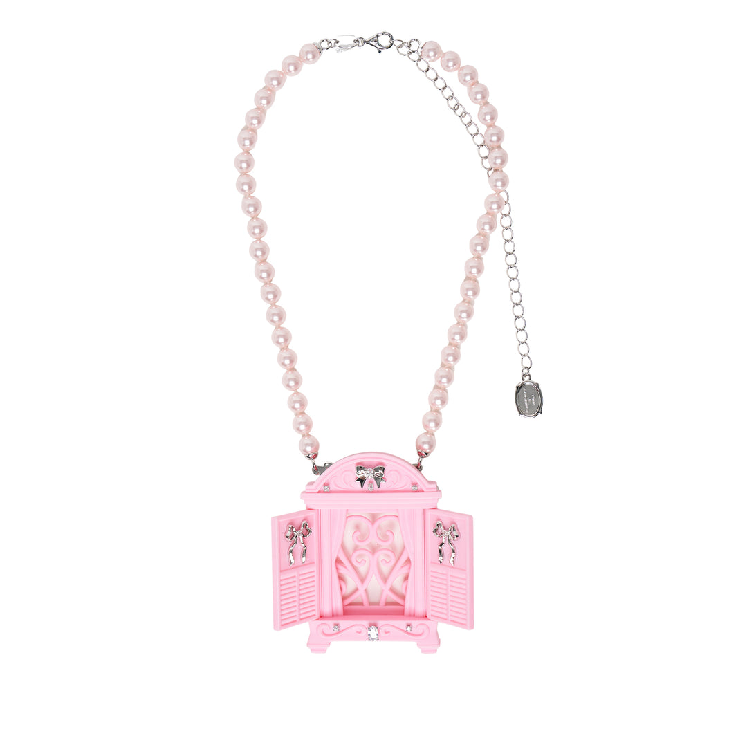 Ashley Williams Window Photo Frame Necklace – Available at Club 21, Official Retailer in Singapore, Malaysia & Thailand with Global Shipping Online