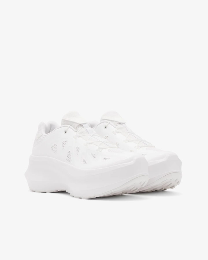 COMME des GARCONS x Salomon XT Sneakers – Available at Club 21, Official Retailer in Singapore, Malaysia & Thailand with Global Shipping Online