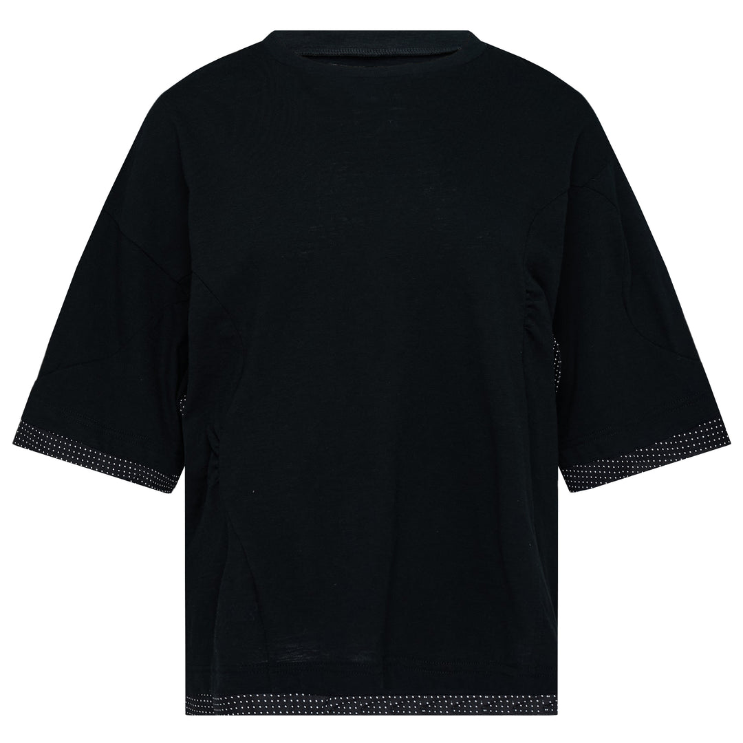 UNDERCOVER Curve Seam Tee – Available at Club 21, Official Retailer in Singapore, Malaysia & Thailand with Global Shipping Online