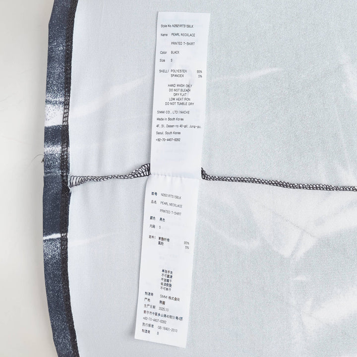 Pearl Necklace Printed T-Shirt