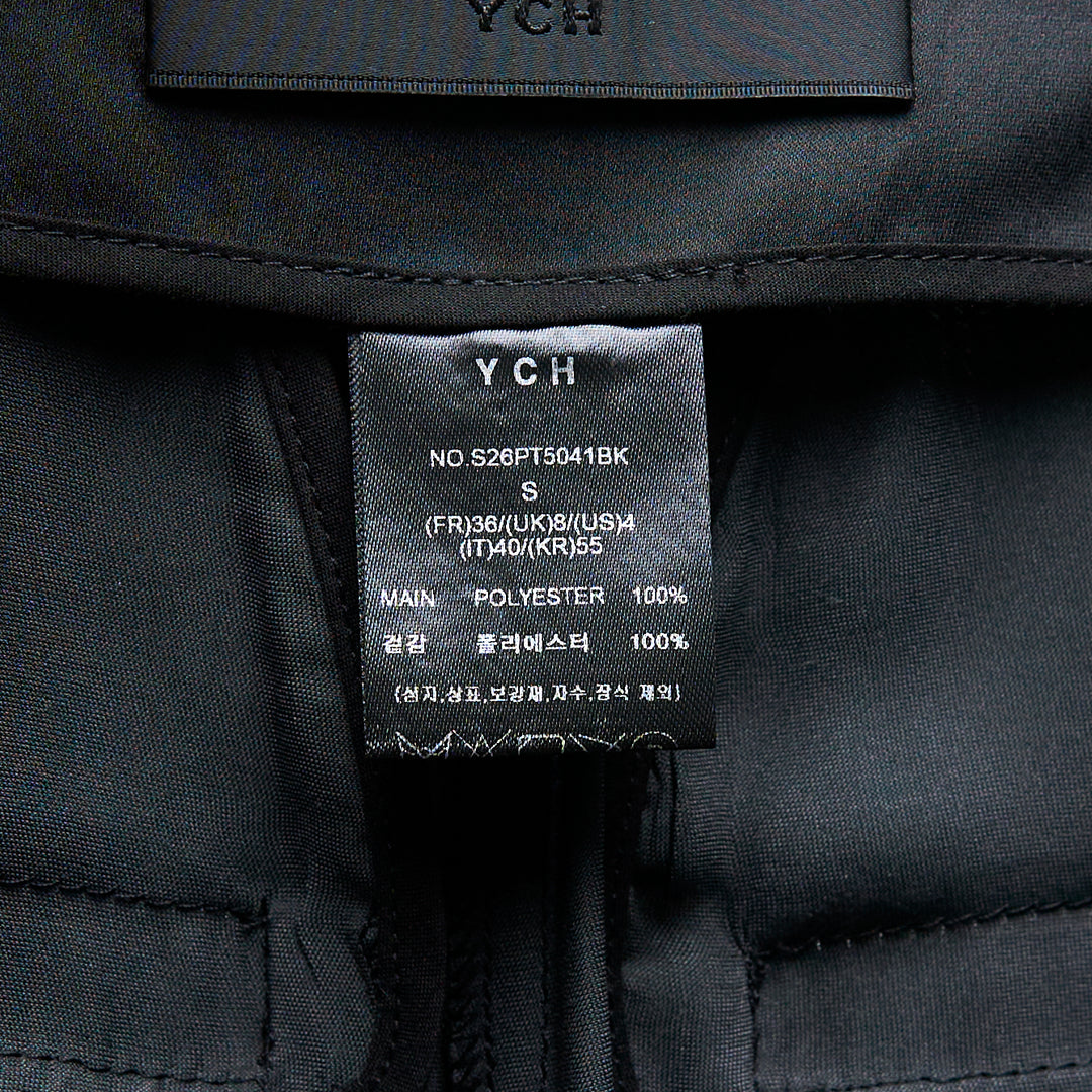 YCH Belted Loose Bermuda Pants – Available at Club 21, Official Retailer in Singapore, Malaysia & Thailand with Global Shipping Online