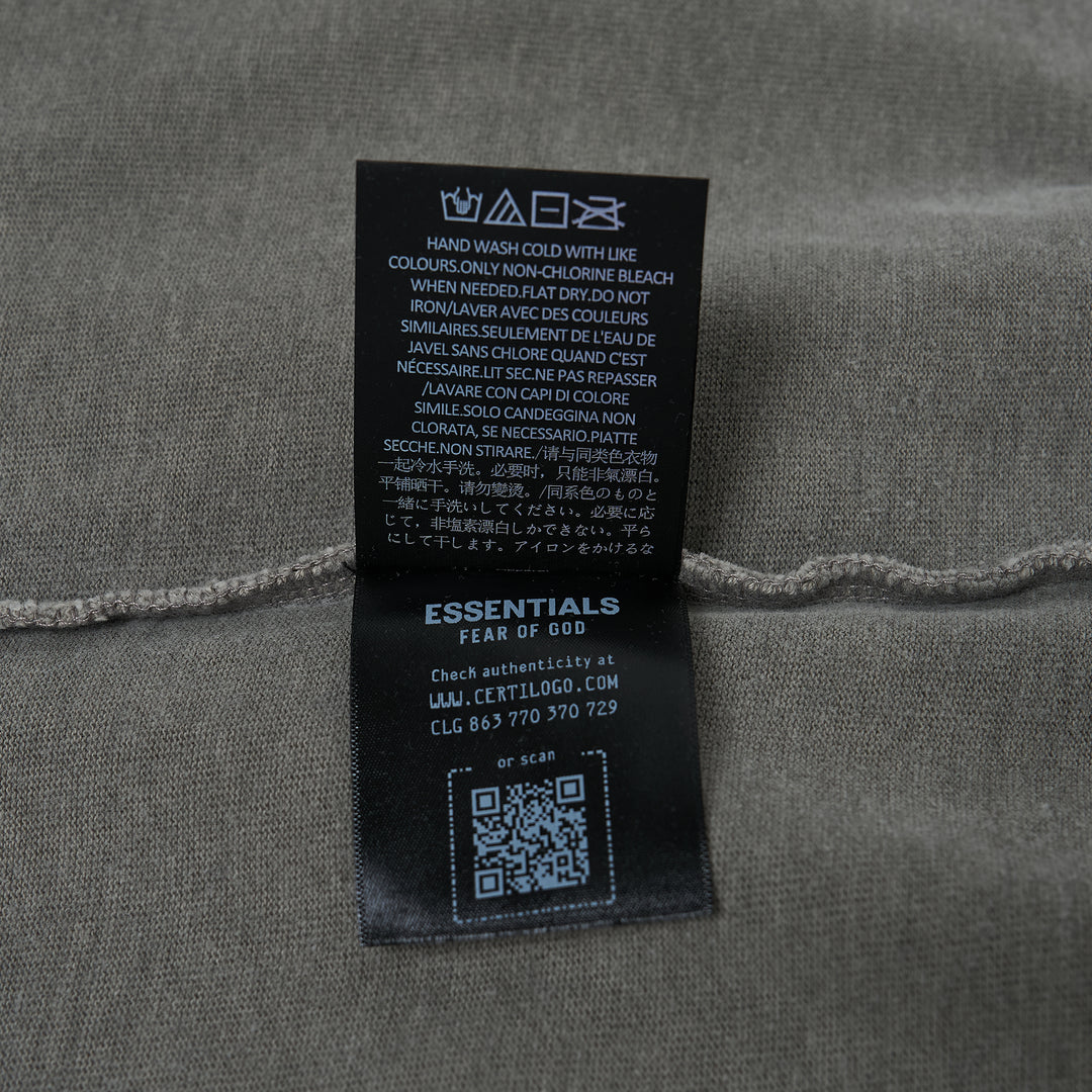 Signature 90's Short Sleeve Tee