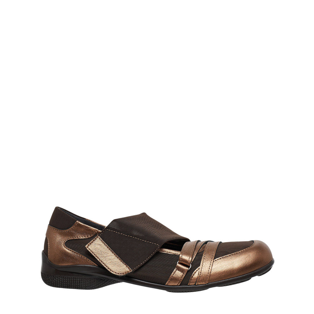 Cross Band Mesh Flats