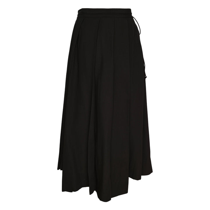 Unbalanced Tuck Skirt