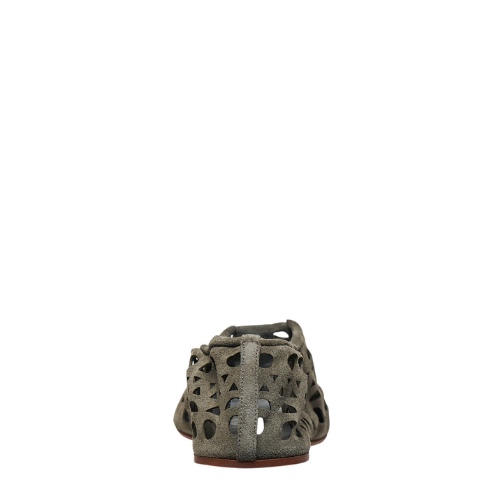 Neo Vienne Perforated Slippers