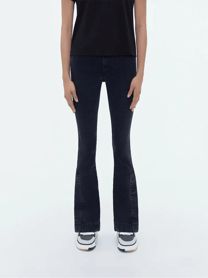 AMIRI-Kick-Flare-Jeans-Black-3