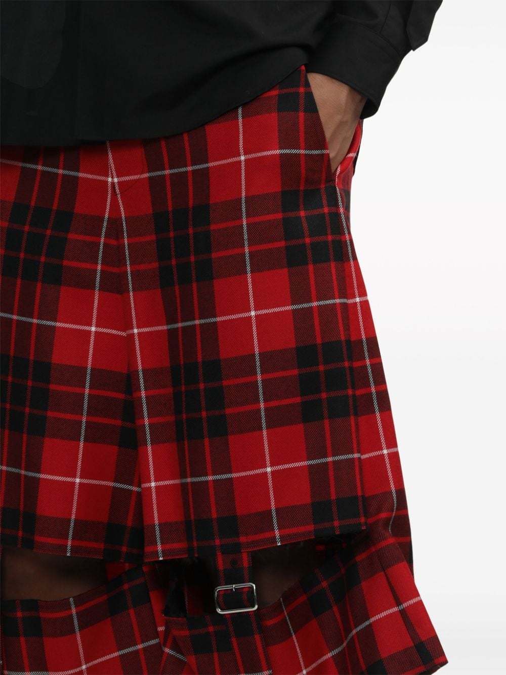 COMME-des-GARCONS-BLACK-Tartan-Check-Button-Shorts-Red-5