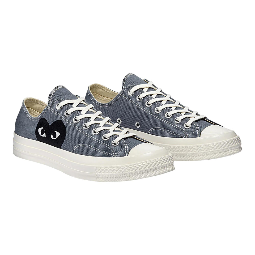 Club21 - COMME des GARCONS PLAY CONVERSE - Ct70 Low Top Black Heart - SNEAKERS - Grey