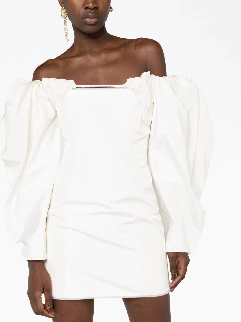 Jacquemus-La-Robe-Taffetas-Off-White-5