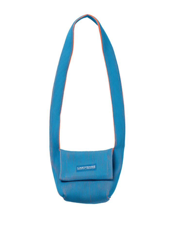 LASTFRAME-Two-Tone-Tie-Bag-Blue-2