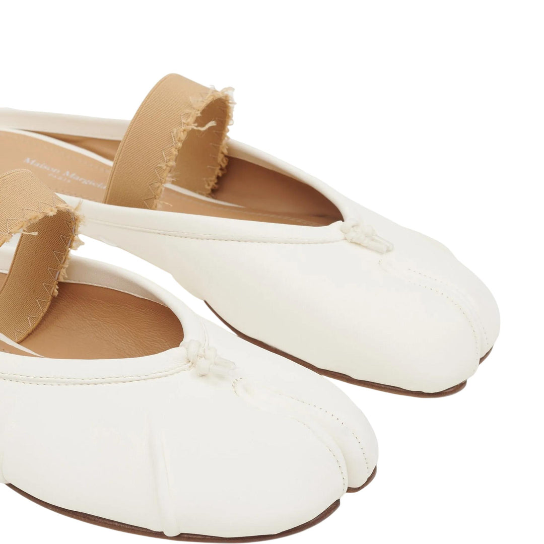 Club21 - Maison Margiela - Tabi Ballerina Mule Elastic Band - FLAT SHOES - Off-White