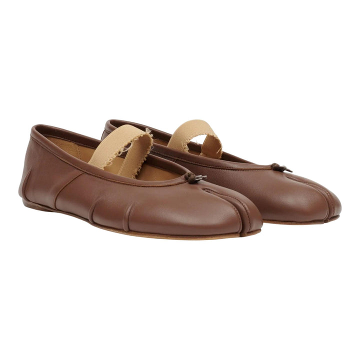 Club21 - Maison Margiela - Tabi Elastic Band Ballerina Flat - FLAT SHOES - Brown