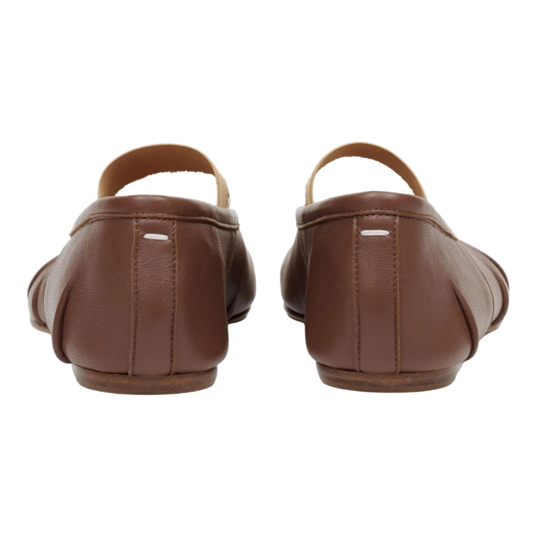 Club21 - Maison Margiela - Tabi Elastic Band Ballerina Flat - FLAT SHOES - Brown