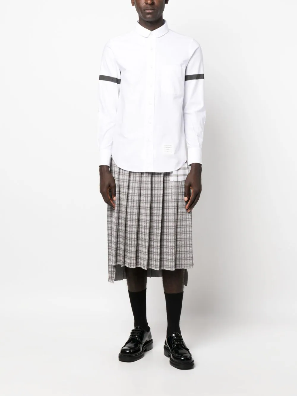 ThomBrowne-Straight-Fit-Mini-Round-Collar-Shirt-White-2