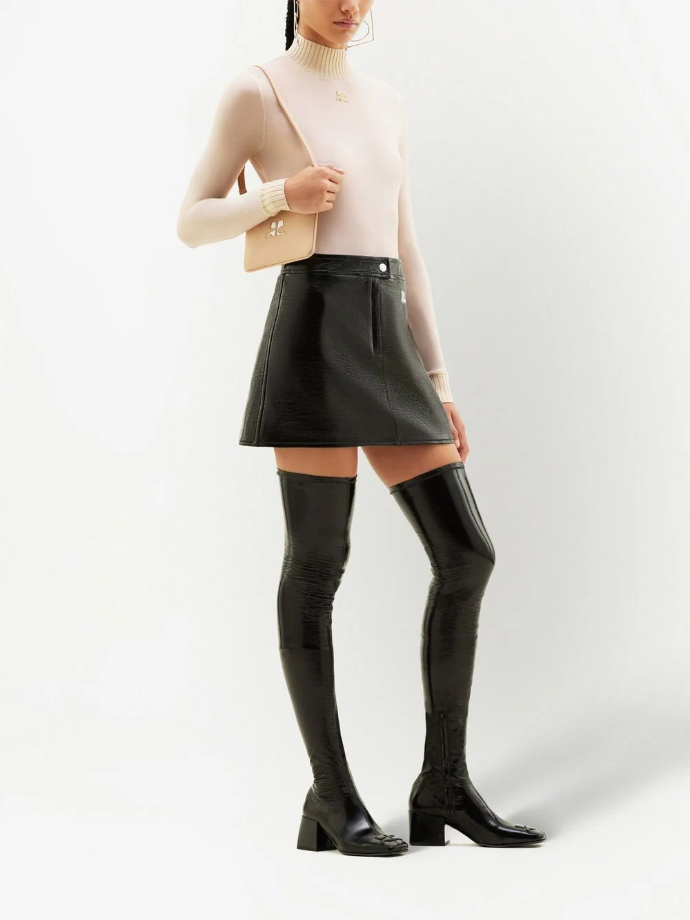 courreges-Reedition-Vinyl-Mini-Skirt-Black-3