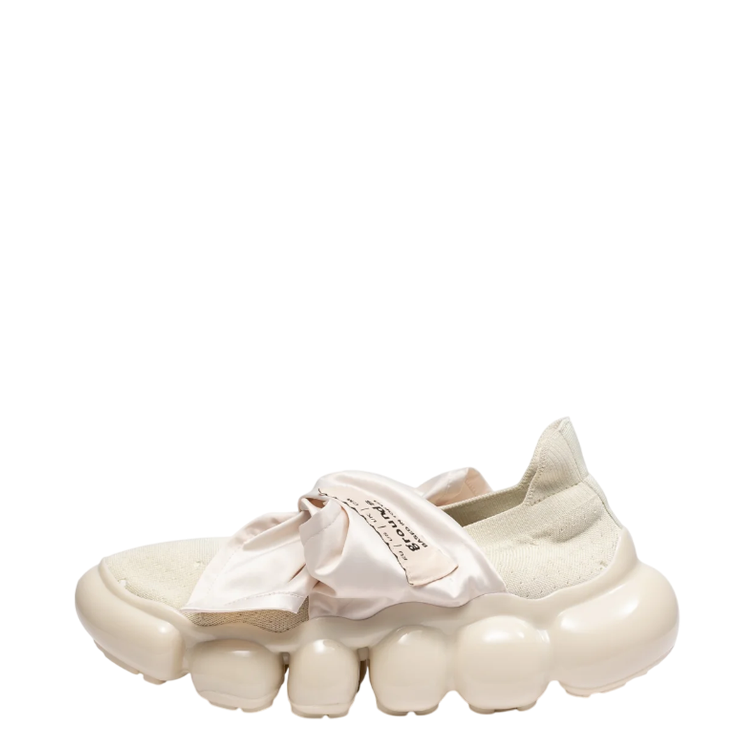 Jewelry Hankie Pumps