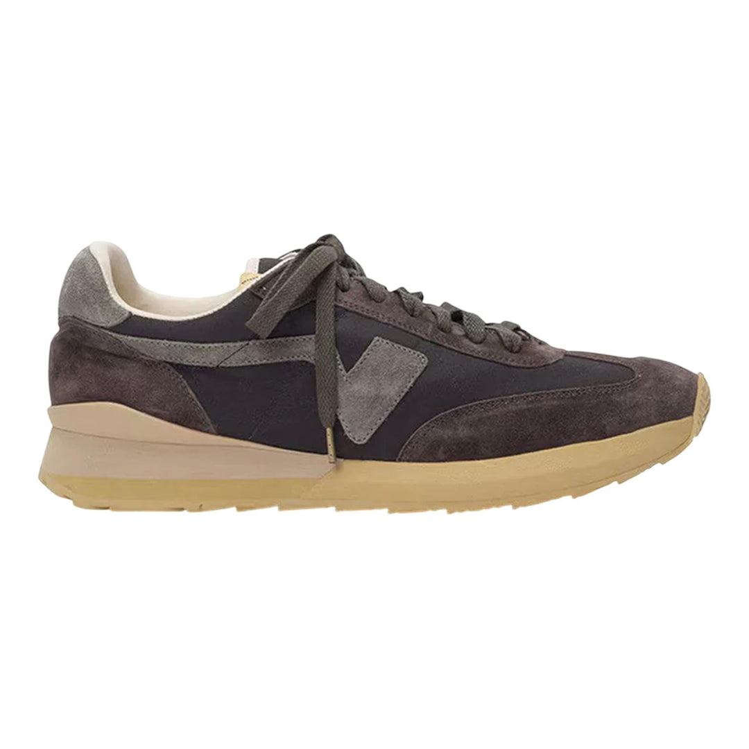 Club21 - visvim - Fkt Runner Italian Cowhide Sneakers - SNEAKERS - Black