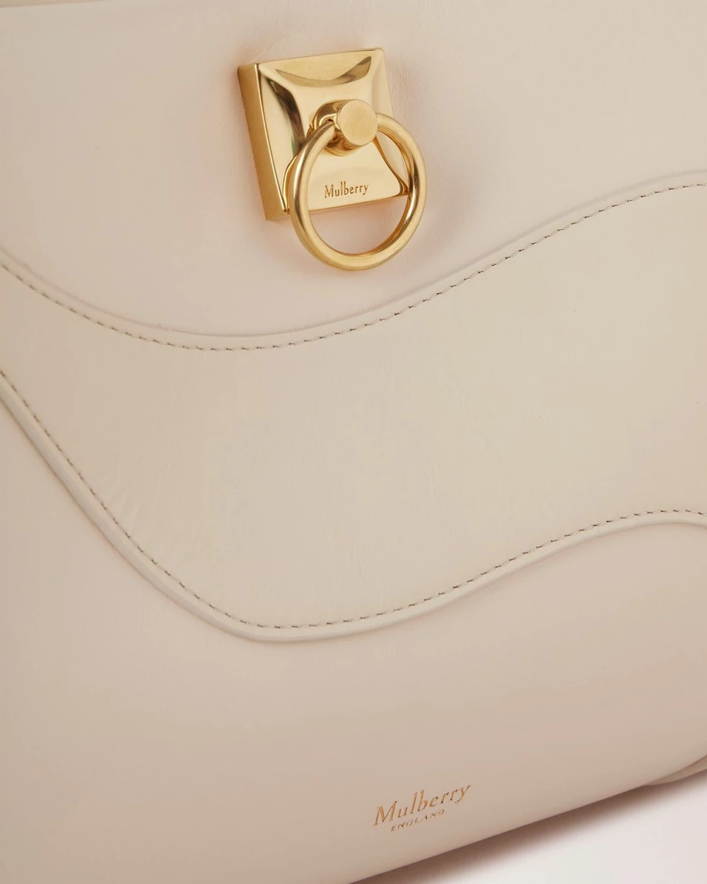 작은 어깨 아이리스 달걀 껍질 매트 부드러운 송아지 &amp; 주름진