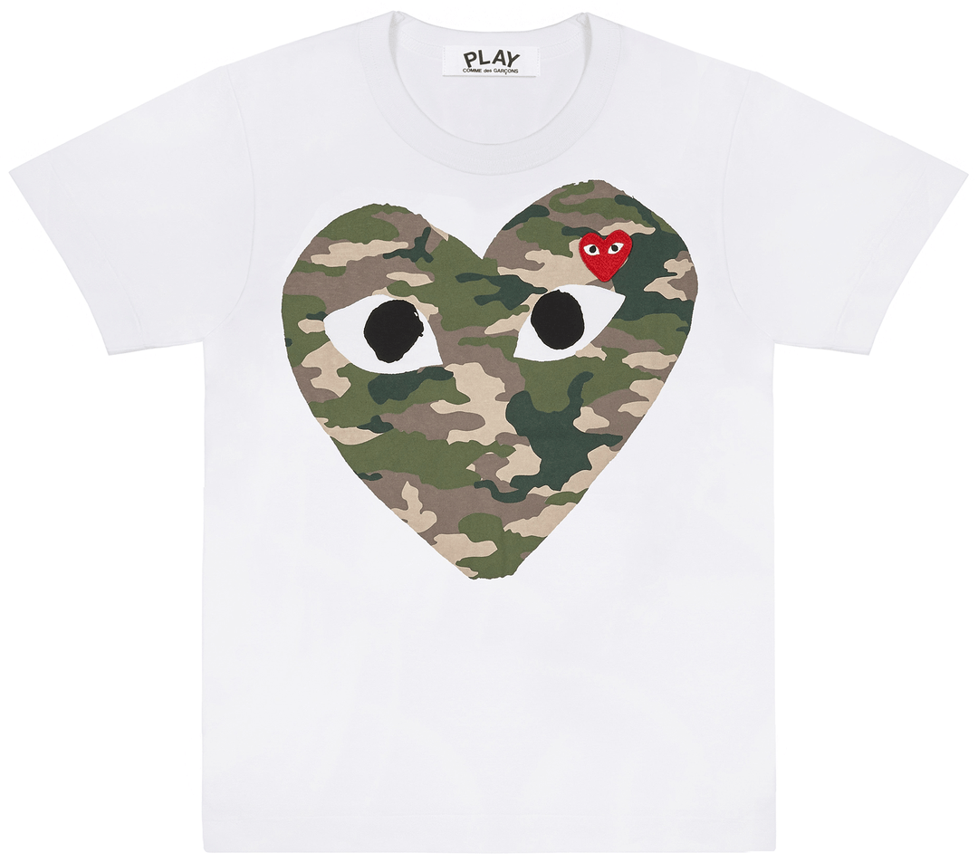 COMME-des-GARCONS-PLAY-Camou-Big-Heart-With-Red-Emblem-Tee-Women-White-1COMME des GARCONS PLAY Camou Big Heart With Red Emblem Tee Women White 1